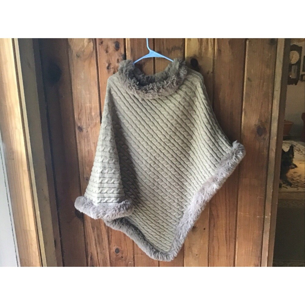 Le Moda Poncho Cape Brown Cable Knit Faux Fur Trim